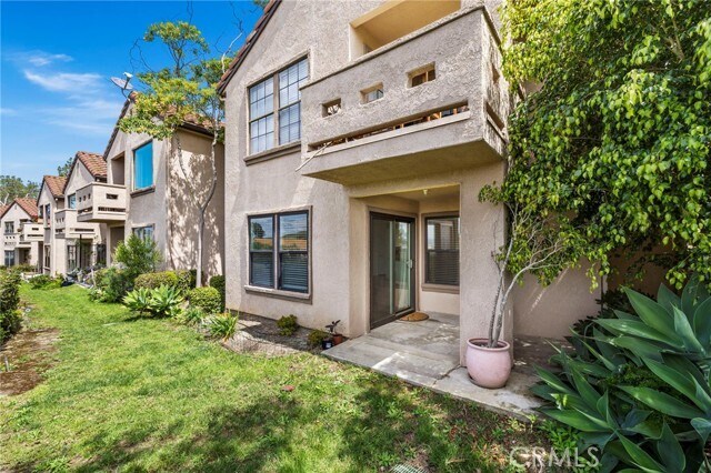 Building Photo - 1056 Calle Del Cerro