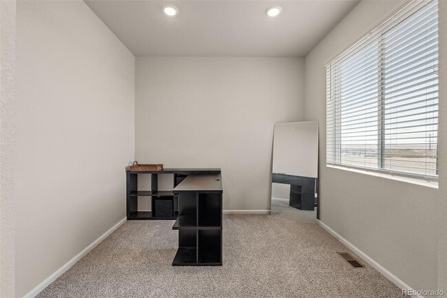 Building Photo - 11437 Splake St