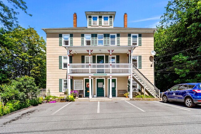 Building Photo - 22-26 Waltham St Maynard