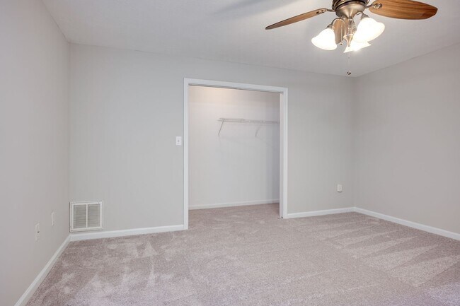 Building Photo - 313 Whitney Pl