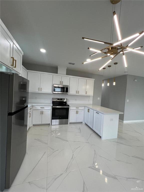 Building Photo - 14 Notre Dame Ave