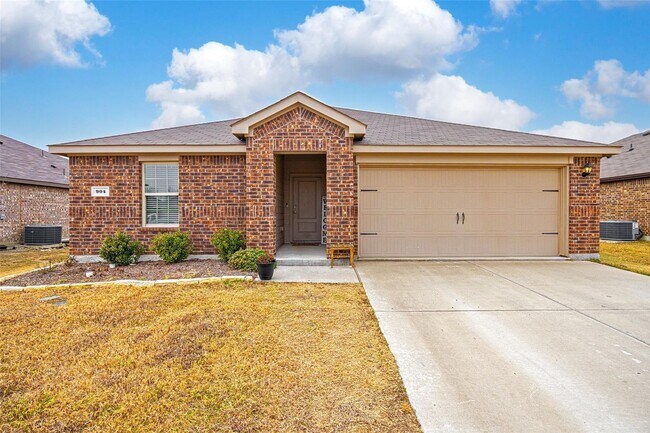 Building Photo - 904 Saddle Horn Way