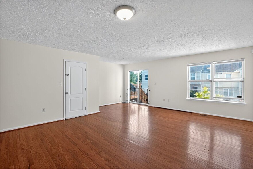 Building Photo - 3306 Brookshire Ct