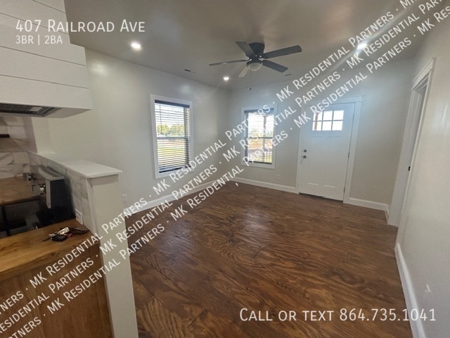 Building Photo - 407 Railroad Ave