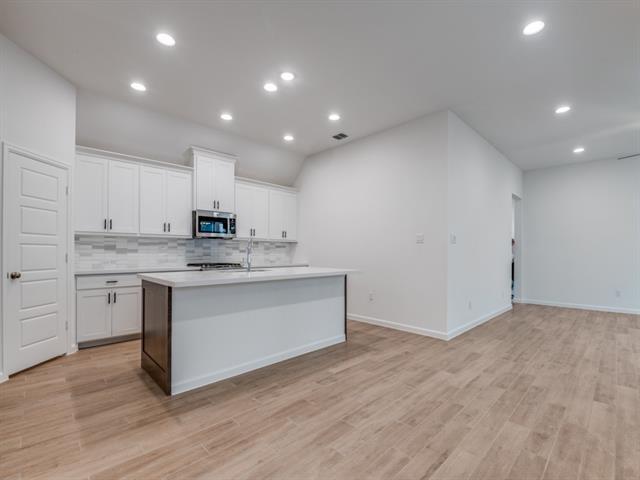 Building Photo - 4331 Hudson St