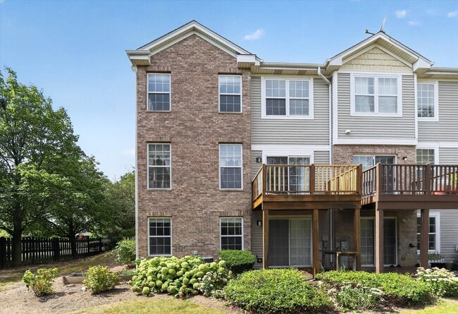 Building Photo - 533 Cherry Hill Ct