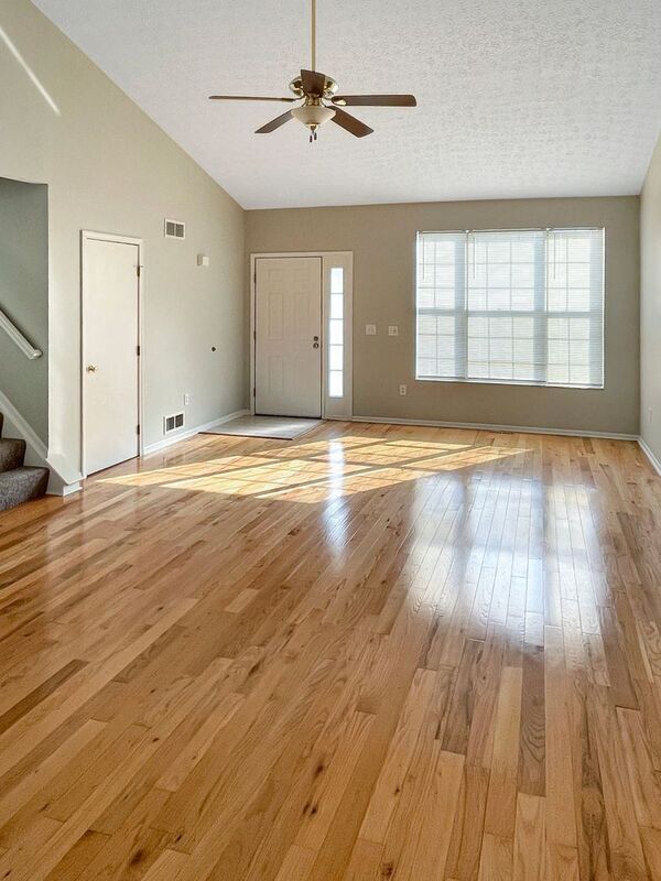 Building Photo - 2423 Rock Creek Ct