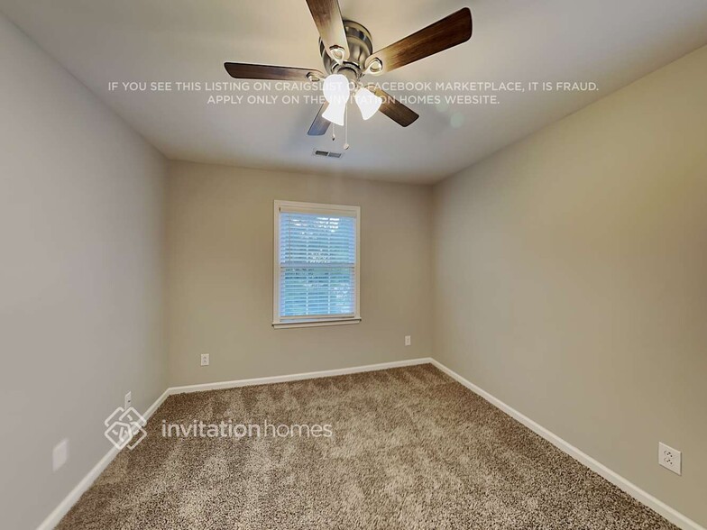 Building Photo - 10004 Gladwick Ct
