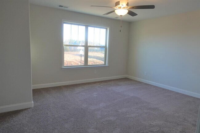 Building Photo - 2731 Millhone Dr