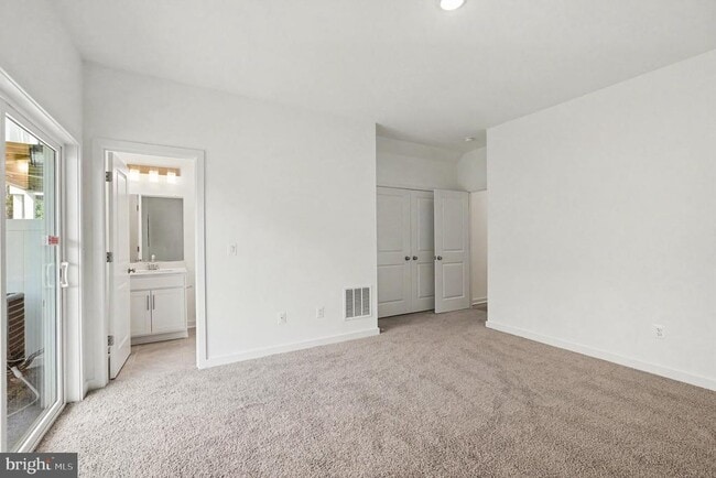 Building Photo - 36110 Wilderness Shores Way
