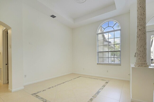 Building Photo - 21707 Marigot Dr