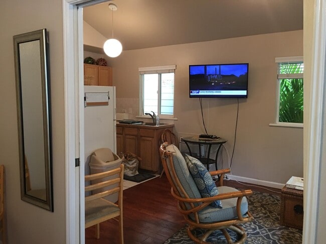 Building Photo - 120 Kanani Rd