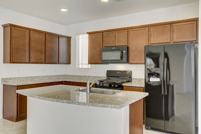 Building Photo - 3 Bedroom, 2 Story Inspirada Home in Anthem!