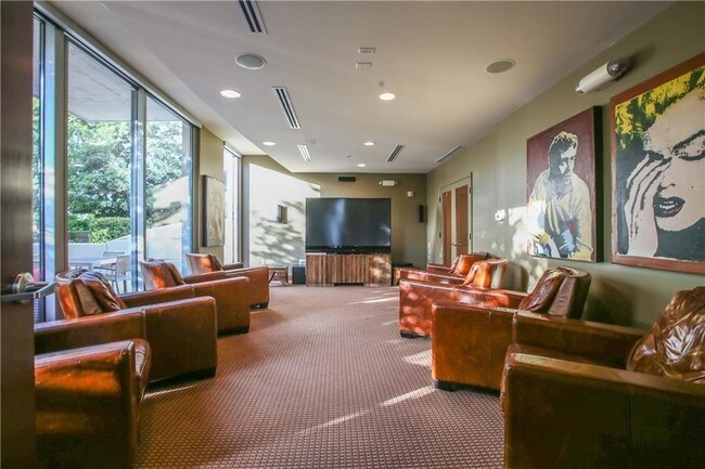 Building Photo - 360 Nueces St