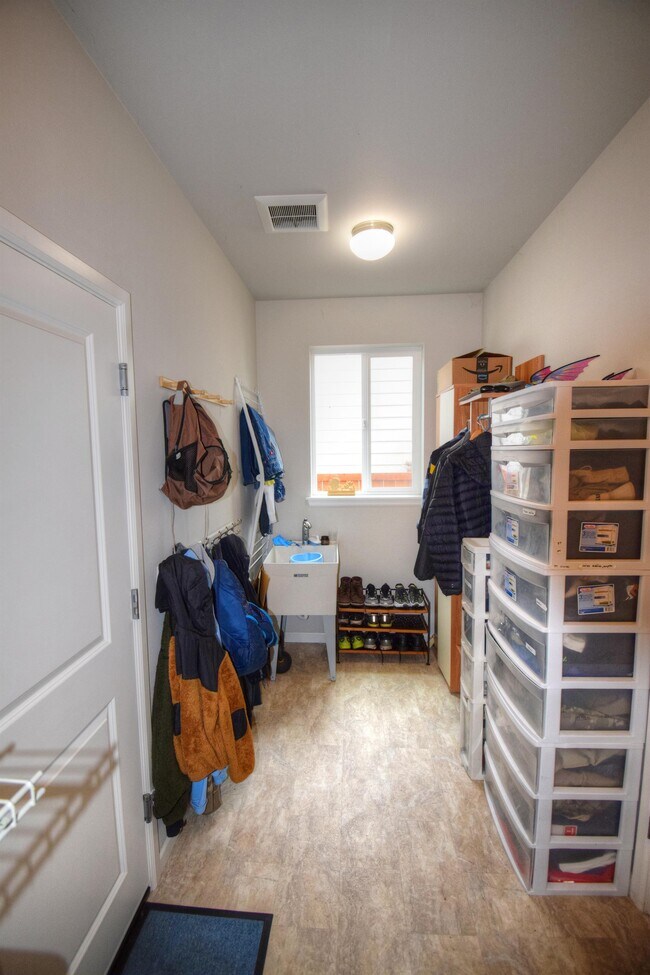 Building Photo - 10620 101st St Ct SW