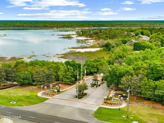 Building Photo - 114 Lake Merial Trail