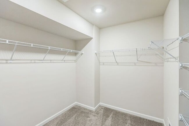 Building Photo - 9582 Killenney Pl
