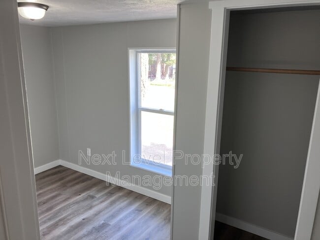 Building Photo - 300 Bierney Creek Rd