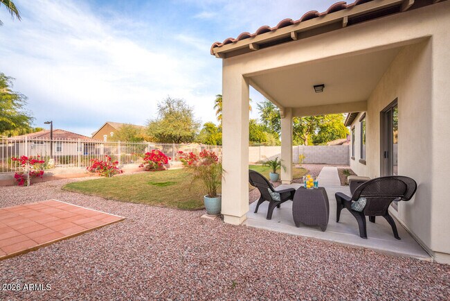Building Photo - 1546 E Azalea Dr