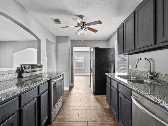 Building Photo - 2512 Jackson