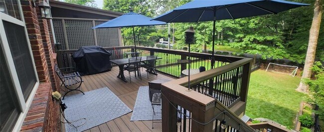 Building Photo - 5583 Julian Pl