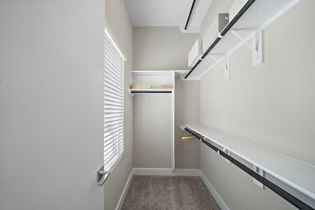 Building Photo - 2623 Huntington Creek Ln