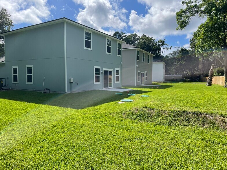 Now FULLY FENCED - 1745 Charlotte St