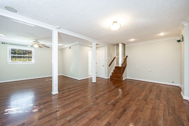 Building Photo - Generously Sized Midlothian Home Move In R...