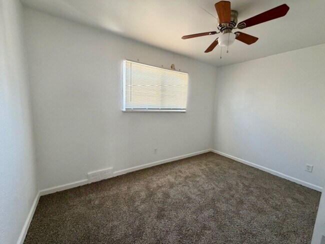 Building Photo - Updated 3 bedroom 1 bath,  home ready for Section 8 Tenant call KPM Detroit (313)429-3244