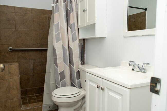 Building Photo - 427 S 1200 W