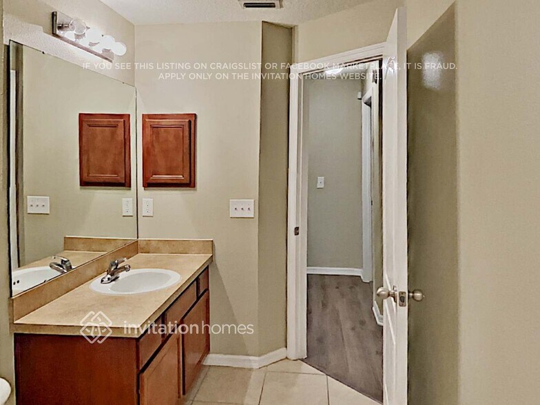 Building Photo - 3630 Doe Run Dr