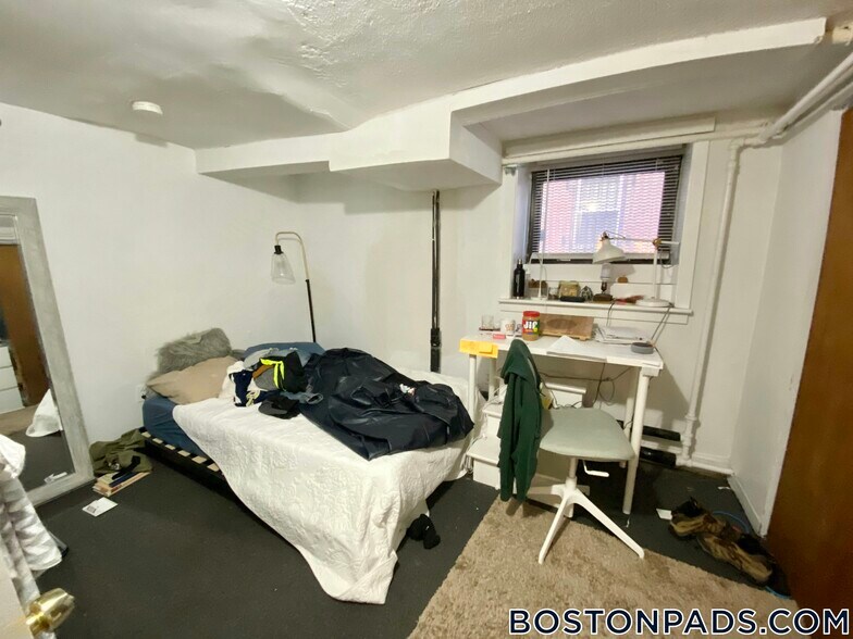 Building Photo - 55 S Huntington Ave