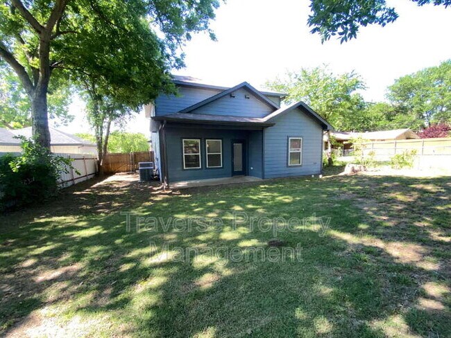 Building Photo - 5408 Fernander Dr