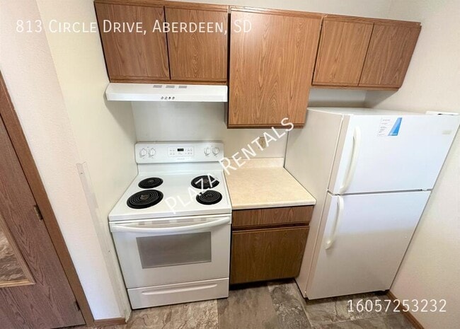 Building Photo - 307 11th Ave NW