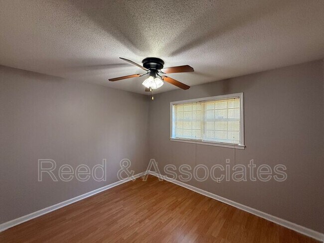 Building Photo - 4096 Silverleaf Rd