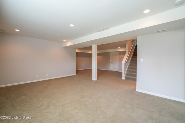 Building Photo - 1606 Church Side Dr