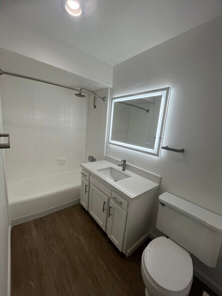 Building Photo - 2721 Drew Ln