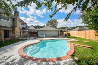 Building Photo - 1711 Earl of Dunmore St