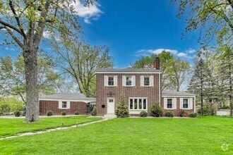 Building Photo - 2515 Gordon Dr