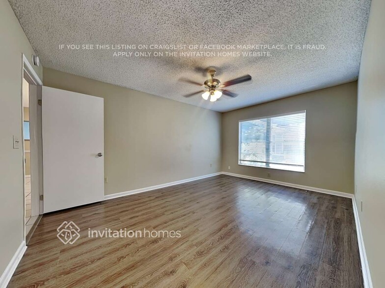 Building Photo - 1210 Tuxford Dr