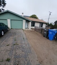 Building Photo - 1060 Santa Ynez Ave