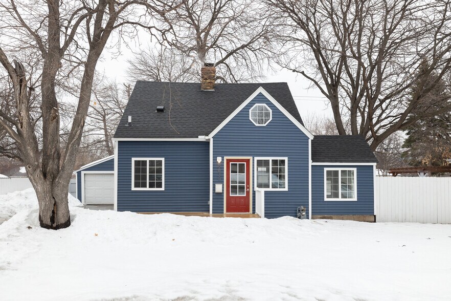 Building Photo - 8835 Nicollet Ave S