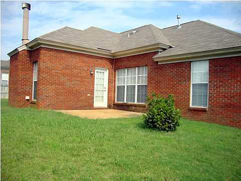 Building Photo - 1909 Chancellor Ridge Rd