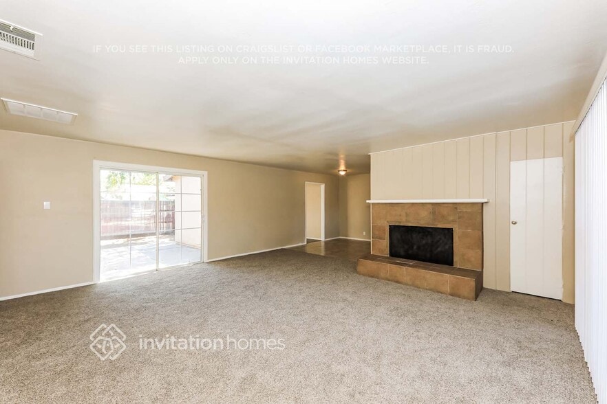 Building Photo - 6990 Malibu Dr