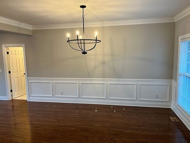 Building Photo - 9739 Valley Springs Dr