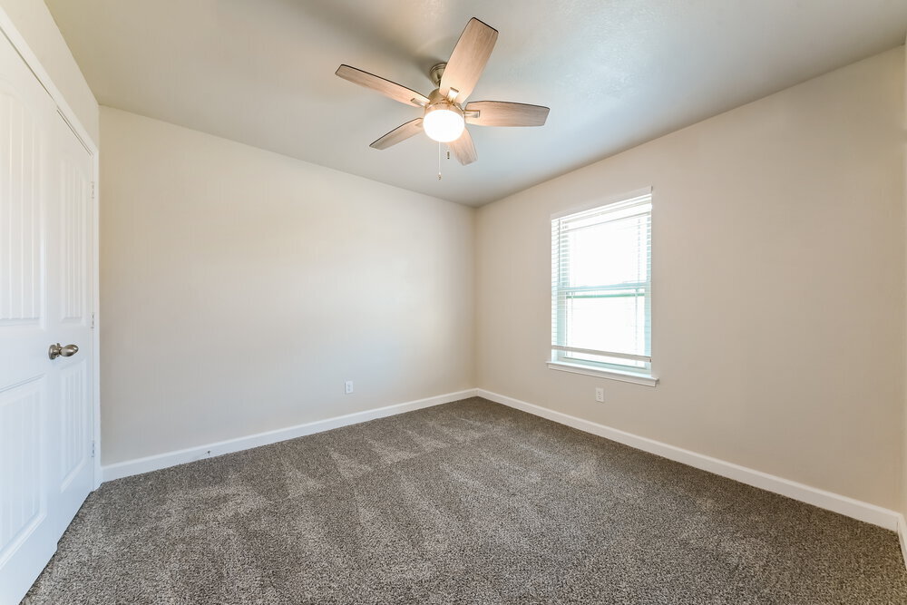 Building Photo - 1330 Heather Run Dr