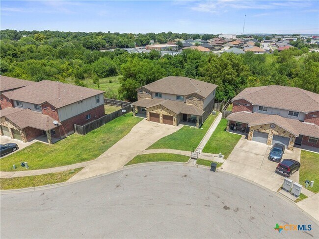 Building Photo - 1105 Grace Point Dr
