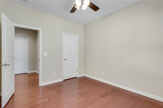 Building Photo - 270 Woods Creek Dr