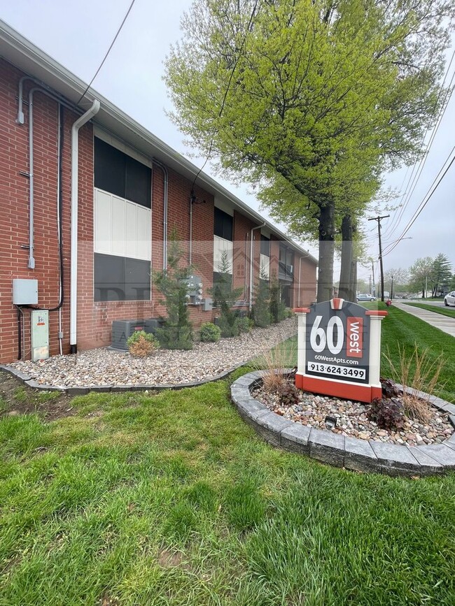 Building Photo - 6045 Barton Ave