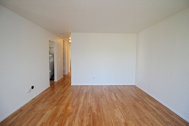 Building Photo - 4736 SE 99th Ave